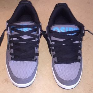 Men’s great used condition Osiris shoes 10.5